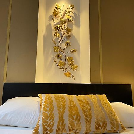 Studio Et Appartements Sainte Catherine องเฟลอร์ ภายนอก รูปภาพ