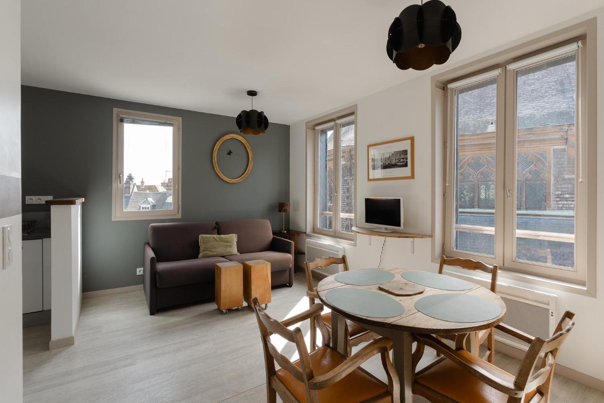 Studio Et Appartements Sainte Catherine องเฟลอร์ ภายนอก รูปภาพ