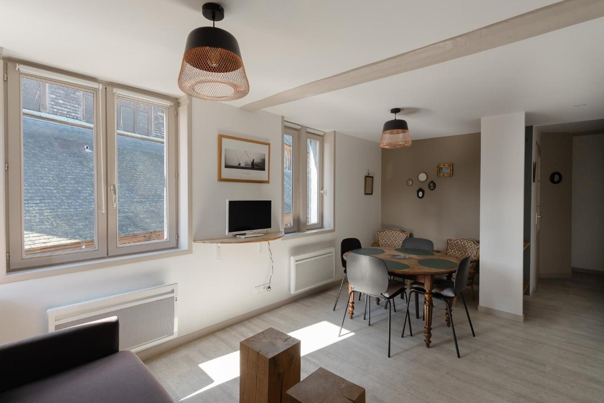 Studio Et Appartements Sainte Catherine องเฟลอร์ ภายนอก รูปภาพ