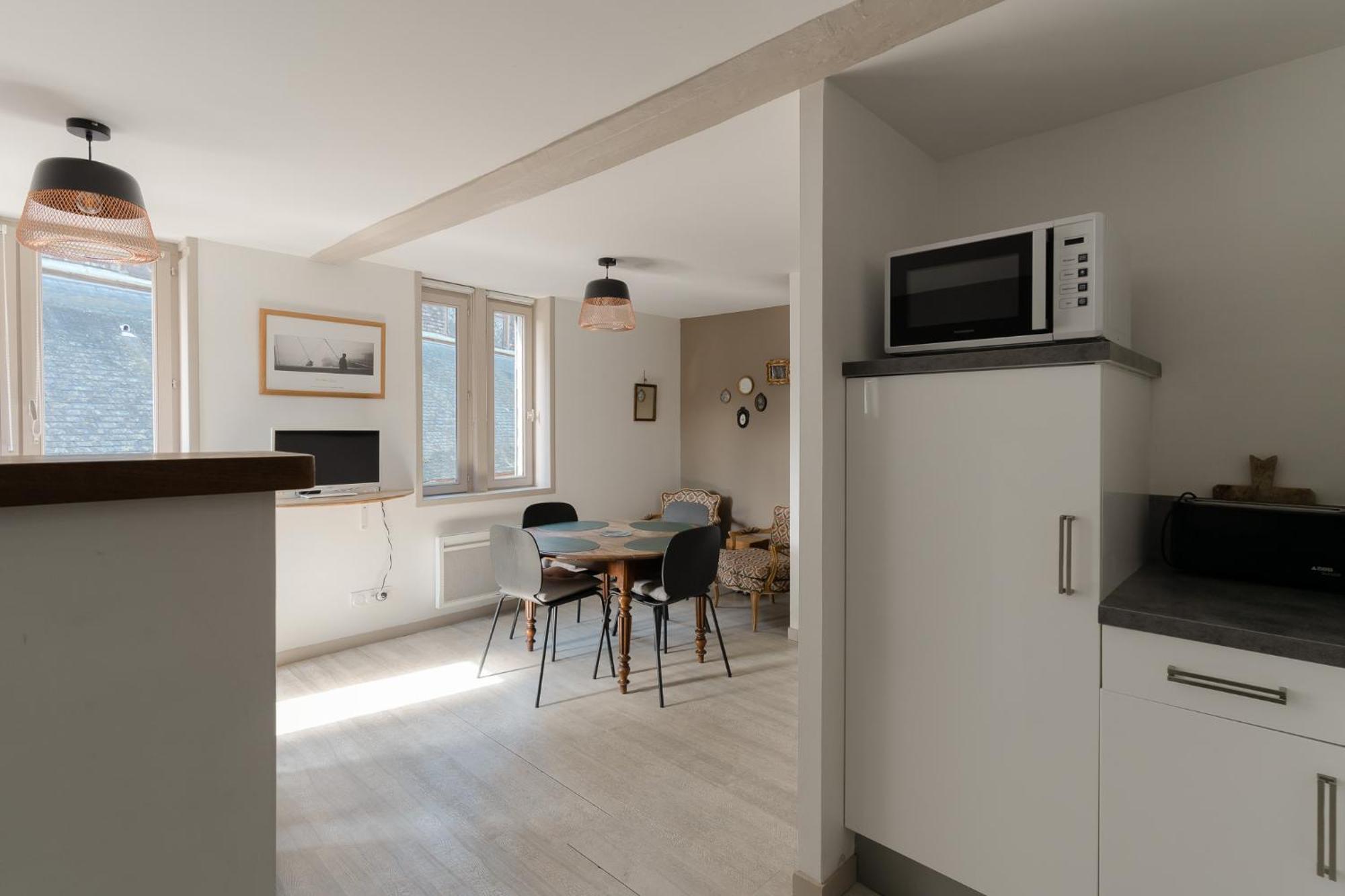 Studio Et Appartements Sainte Catherine องเฟลอร์ ภายนอก รูปภาพ